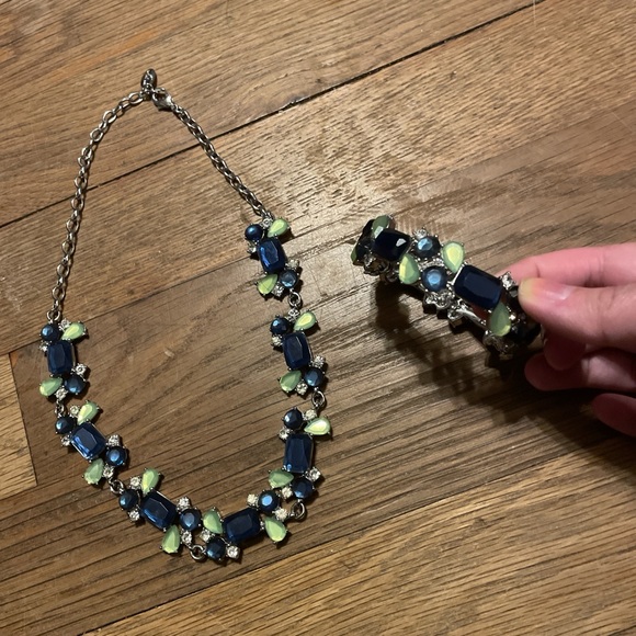 Gorgeous green and blue fancy necklace set - Picture 1 of 1